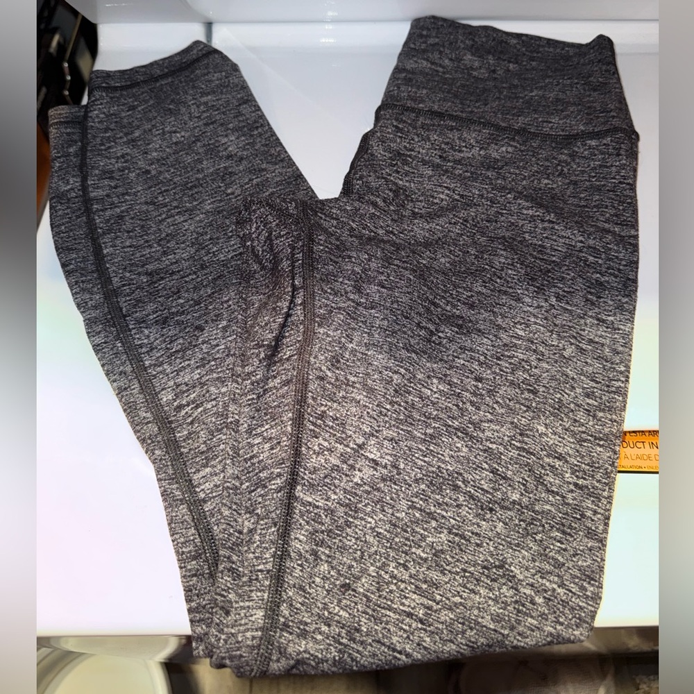 Lululemon Wunder Under Hi-Rise 7/8
Tight *25"